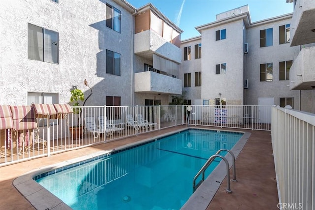 1422 Rock Glen Ave Unit 210, Glendale, CA 91205 - view of community pool