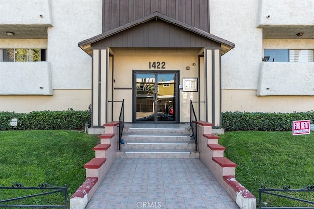 1422 Rock Glen Ave Unit 210, Glendale, CA 91205 - doorway to property with a lawn