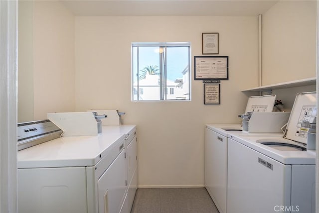 1422 Rock Glen Ave Unit 210, Glendale, CA 91205 - community laundry room with washer and dryer and baseboards