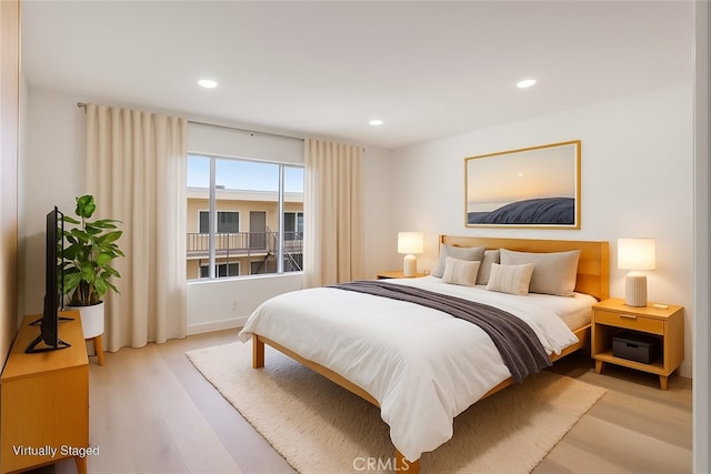3695 Linden Ave Unit 10C, Long Beach, CA 90807 - bedroom with light wood-style floors and recessed lighting