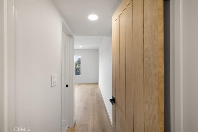 3695 Linden Ave Unit 10C, Long Beach, CA 90807 - corridor featuring light wood-style floors, recessed lighting, and baseboards
