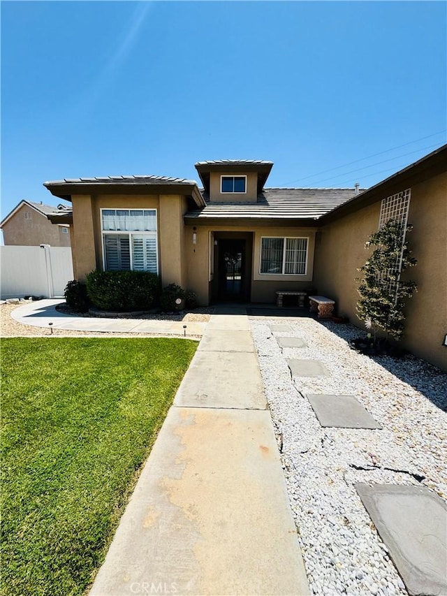 8925 Fallbrook Ct, Hesperia, CA 92344 - view of front facade featuring stucco siding