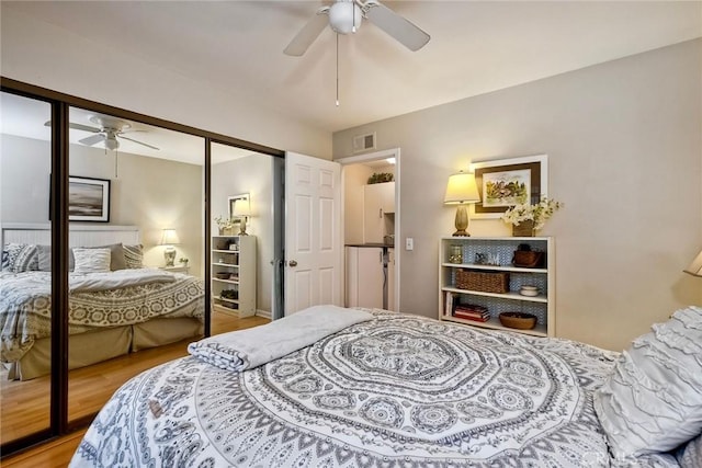 543 Rockport Ct, Encinitas, CA 92024 - bedroom with wood finished floors, ceiling fan, and a closet