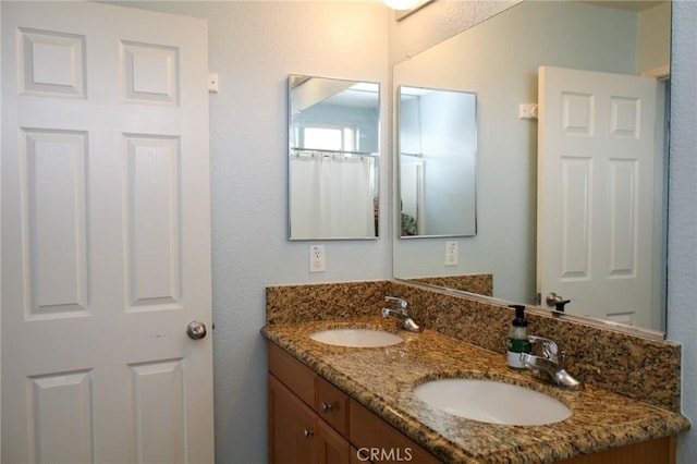38564 Pallas Ct, Palmdale, CA 93551 - bathroom featuring double vanity