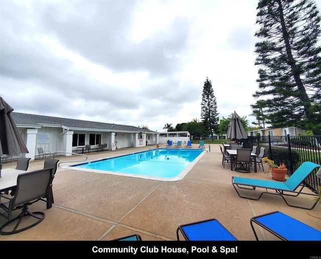 3673 Brandywine St, Oceanside, CA 92057 - community pool featuring a patio area