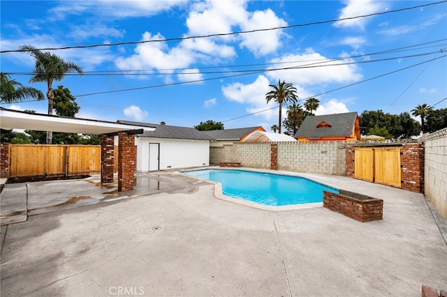 1905 Davis St, Corona, CA 92882 - view of swimming pool with a patio area and a fenced backyard