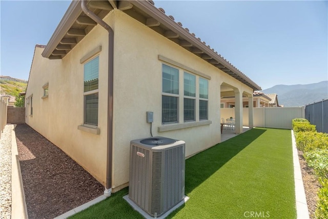 24385 Overlook Dr, Corona, CA 92883 - fenced backyard featuring a mountain view