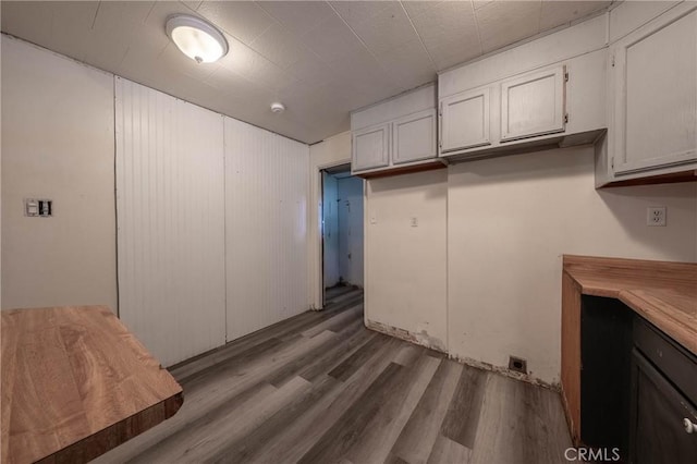 14410 Walnut Ave, Clearlake, CA 95422 - below grade area with wood finished floors