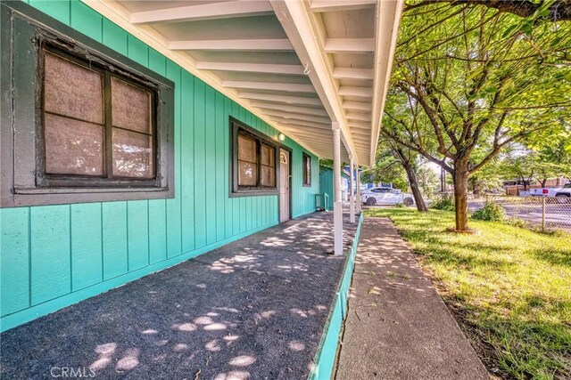 14410 Walnut Ave, Clearlake, CA 95422 - view of side of home