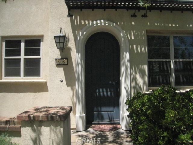 908 Grove Ct, Claremont, CA 91711 - entrance to property with stucco siding
