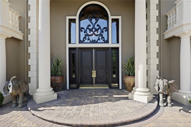 451 W Le Roy Ave, Arcadia, CA 91007 - property entrance featuring stucco siding