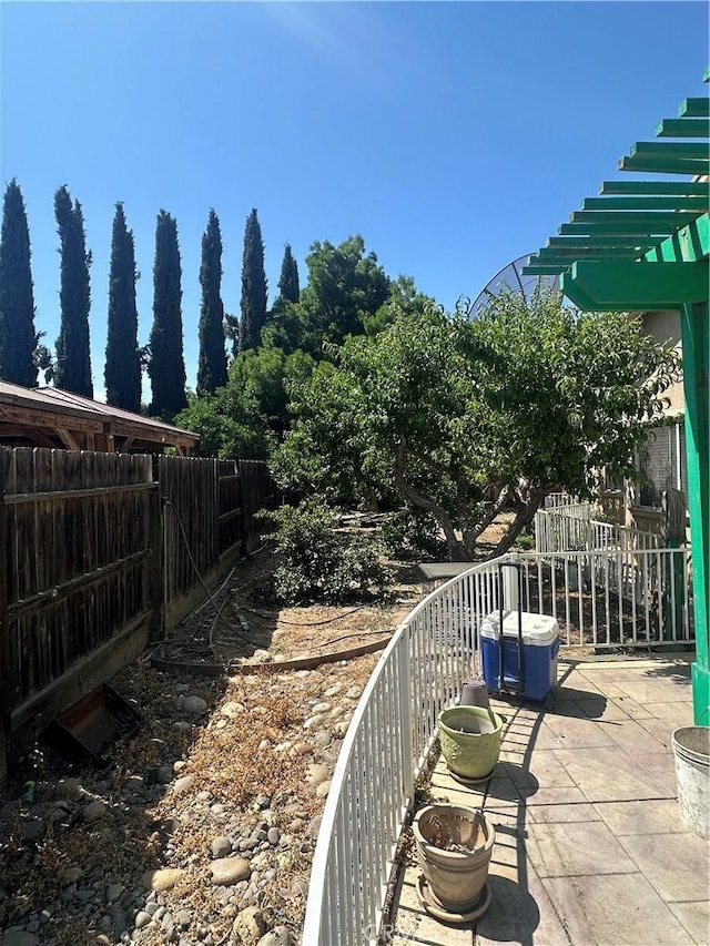 1612 Via Colabria, Gustine, CA 95322 - view of patio / terrace