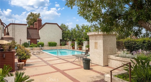 230 Bethany Rd Unit 127, Burbank, CA 91504 - view of swimming pool with a patio