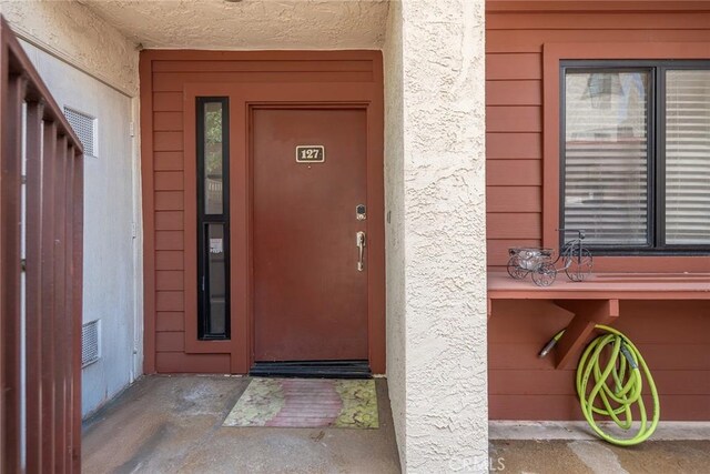 230 Bethany Rd Unit 127, Burbank, CA 91504 - property entrance with stucco siding