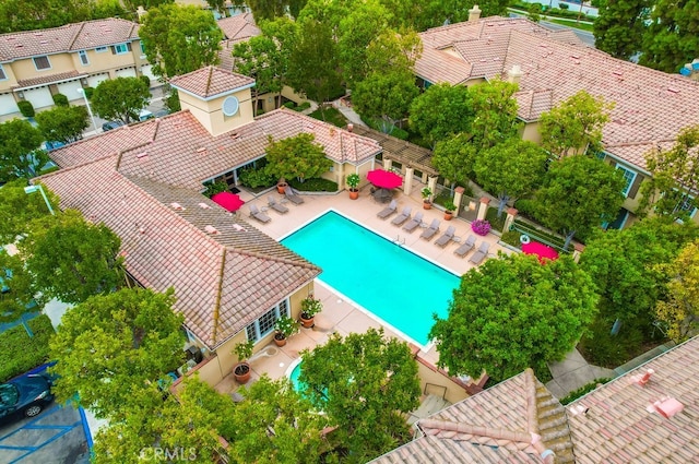 253 Gallery Way, Tustin, CA 92782 - aerial view of property and surrounding area featuring a pool area