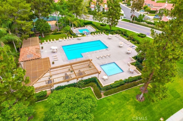 253 Gallery Way, Tustin, CA 92782 - bird's eye view of a pool