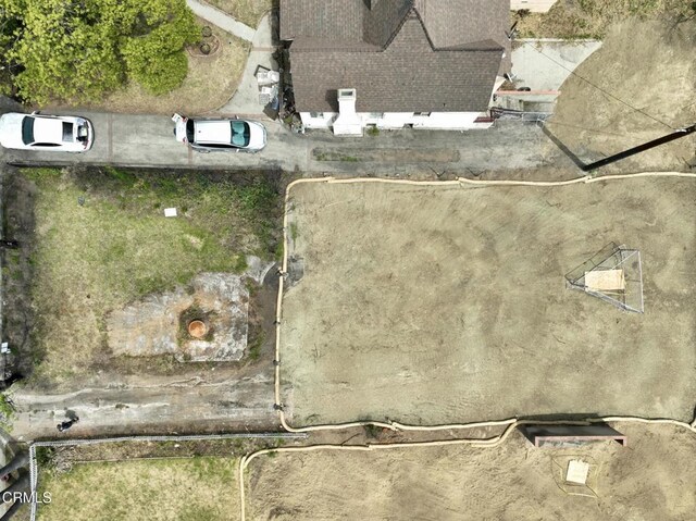 318 W Altadena Dr, Altadena, CA 91001
