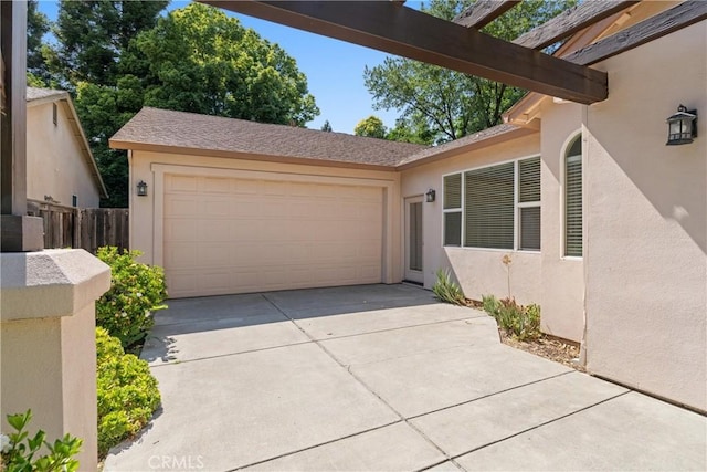 1033 Raven Ln, Chico, CA 95926 - garage with concrete driveway