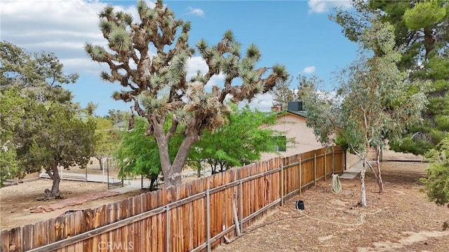14676 Poplar St, Hesperia, CA 92345 - view of yard