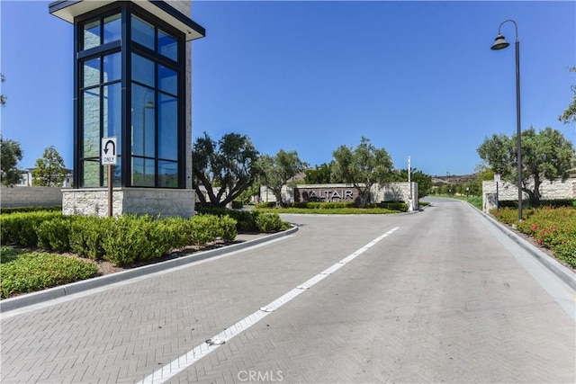 71 Einstein Way, Irvine, CA 92618 - view of street with street lights and curbs