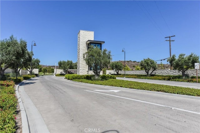 71 Einstein Way, Irvine, CA 92618 - view of road with street lighting and curbs