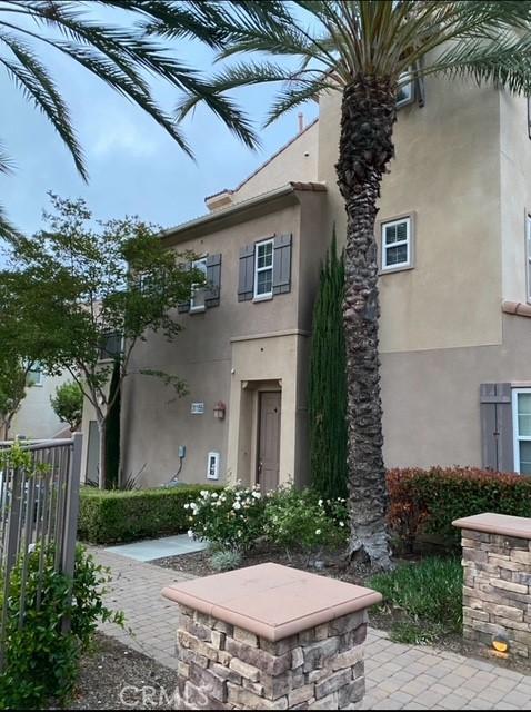 31155 Mountain Lilac Way, Temecula, CA 92592 - doorway to property featuring stucco siding