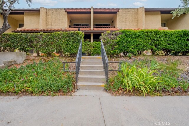 7741 Via Napoli Unit 77, Burbank, CA 91504 - view of building exterior with stairway
