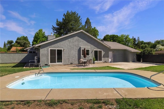 1720 N Cherry St, Chico, CA 95926 - view of pool with a patio