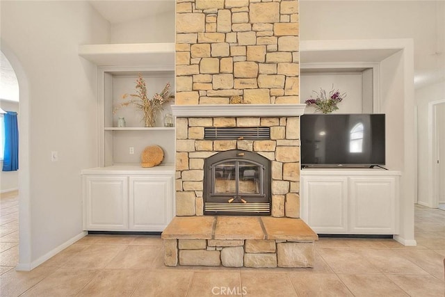 8250 Snow Cap Ave, Pinon Hills, CA 92372 - detailed view of arched walkways and baseboards