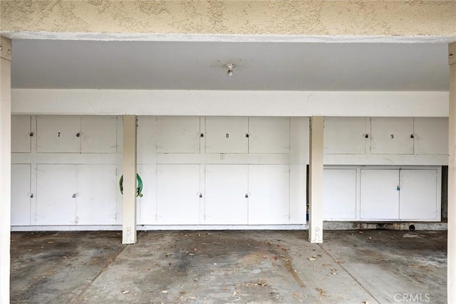 2160 Via Mariposa E Unit D, Laguna Woods, CA 92637 - view of garage