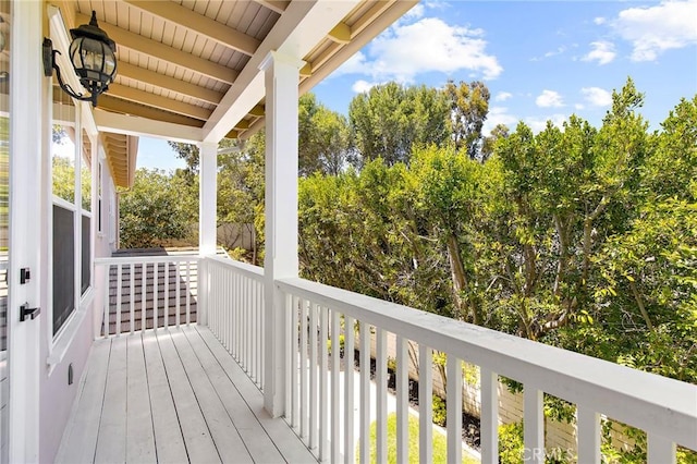 3 Seabluff, Newport Beach, CA 92660 - view of deck