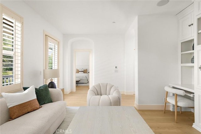 3 Seabluff, Newport Beach, CA 92660 - living area featuring light wood-style floors