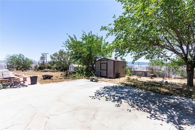 15799 Cromdale St, Hesperia, CA 92345 - view of yard with a patio