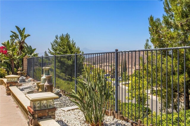 16873 Valley Spring Dr, Riverside, CA 92503 - photo 42