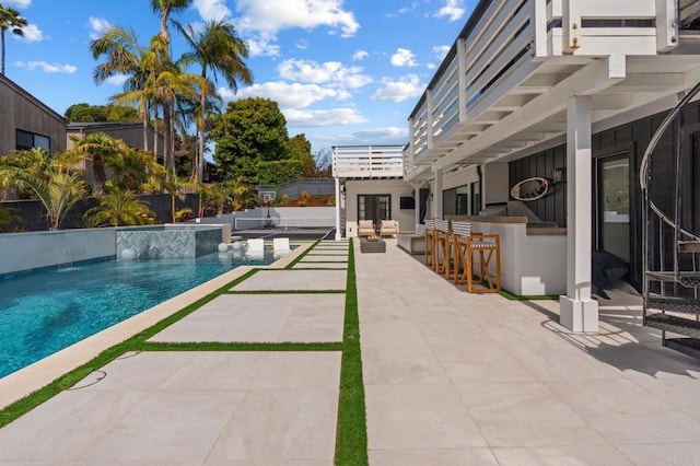 1368 Hymettus Ave, Encinitas, CA 92024 - swimming pool with a patio area