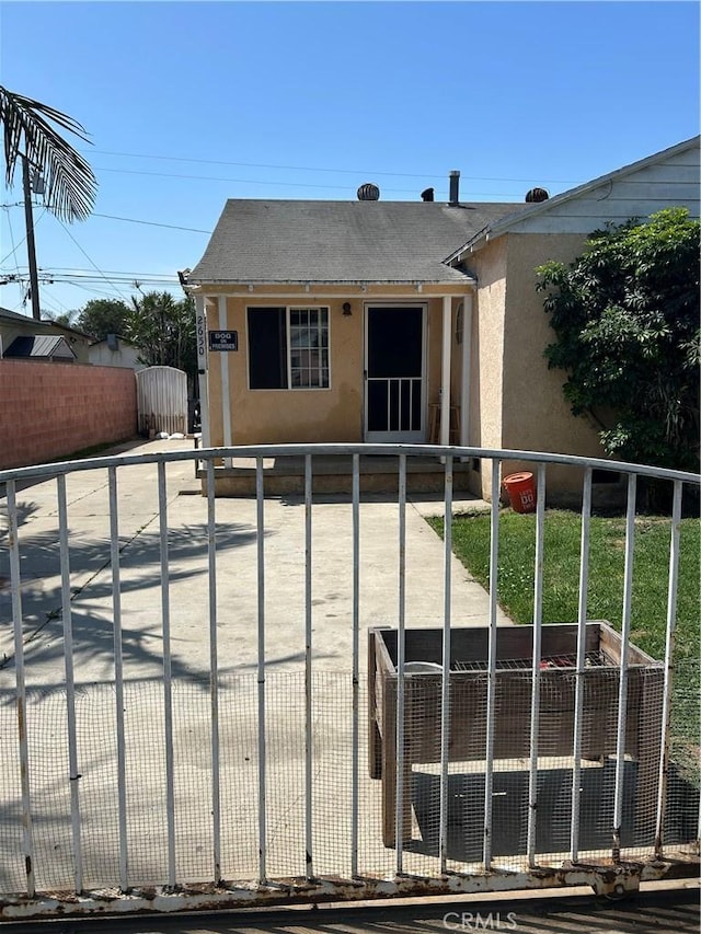 2650 E Jefferson St, Carson, CA 90810 - view of front of property featuring stucco siding