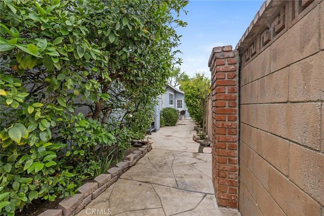 16900 Mayall St, North Hills, CA 91343 - view of patio