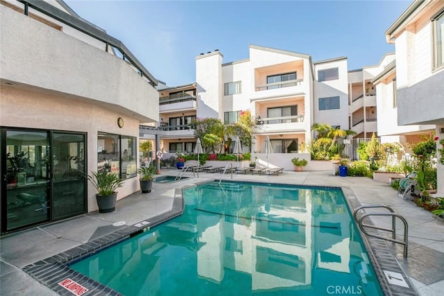 11911 Magnolia Blvd Unit 19, Valley Village, CA 91607 - community pool with a patio area