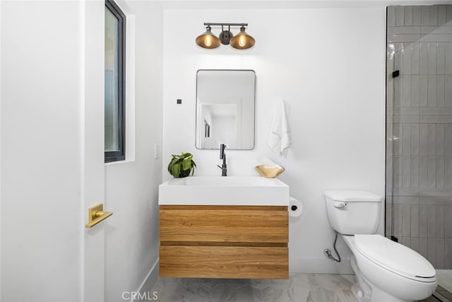 3209 Lakeknoll Dr, Fullerton, CA 92835 - bathroom featuring vanity, baseboards, toilet, and a tile shower