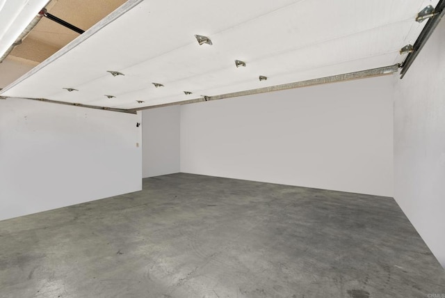 1295 Buenos Ave, San Diego, CA 92110 - view of garage