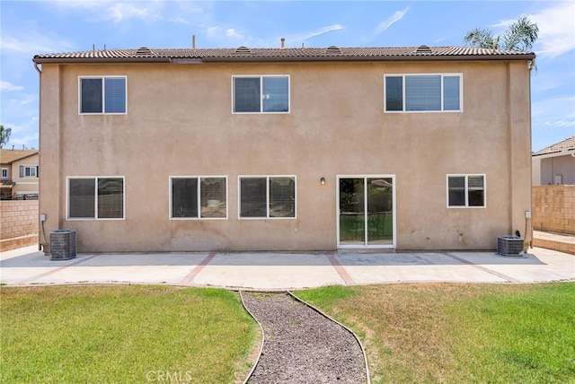 11868 Amethyst Ct, Jurupa Valley, CA 91752 - back of house featuring stucco siding and a patio