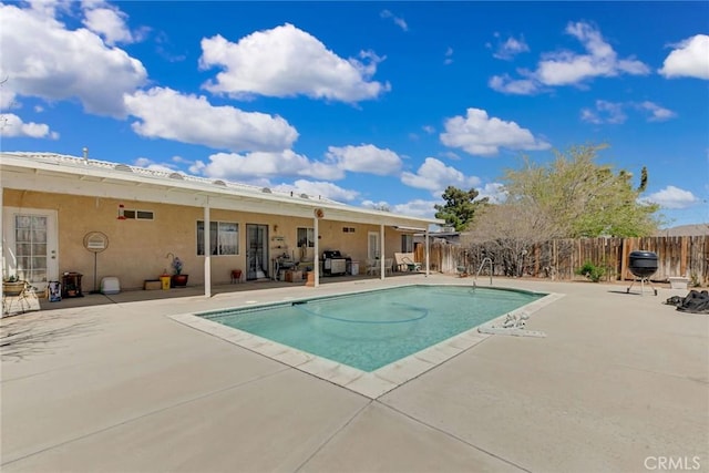 21919 Standing Rock Ave, Apple Valley, CA 92307 - view of pool featuring a patio area