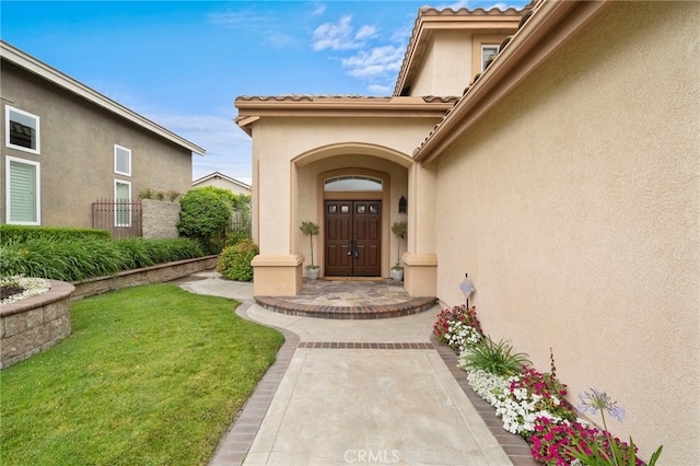 2811 N Preston St, Orange, CA 92867 - entrance to property with stucco siding and a tiled roof