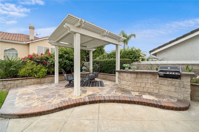 2811 N Preston St, Orange, CA 92867 - view of patio featuring a pergola and outdoor dining area