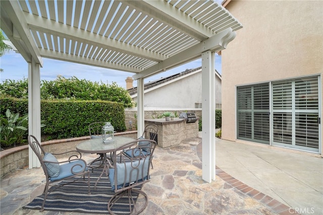 2811 N Preston St, Orange, CA 92867 - view of patio featuring a pergola