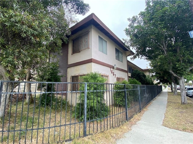 1667 W 208th St, Torrance, CA 90501 - view of side of property with stucco siding
