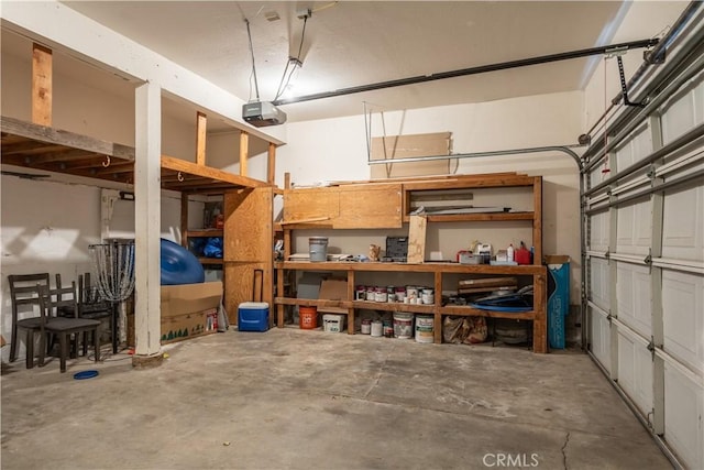 1315 Sequoia Dr, Lake Arrowhead, CA 92352 - garage with a garage door opener