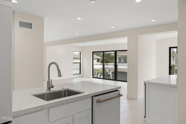 1194 Kingston Ln, Ventura, CA 93001 - photo 17
