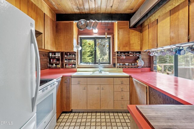 32800 Sutliff Ln, Fort Bragg, CA 95437 - photo 9