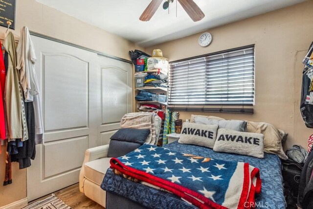 33206 Churchill St, Lake Elsinore, CA 92530 - bedroom with wood finished floors and a ceiling fan